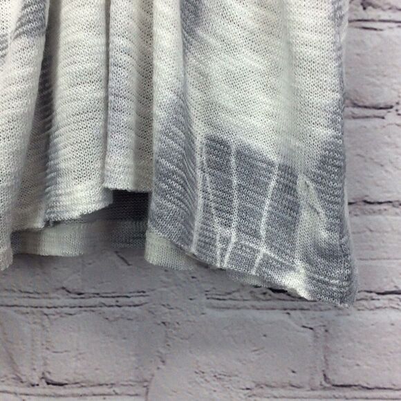 Me to We PacSun Tie Dye Racerback Tank Top Women's Size XS Gray/White Beachy NWT - Picture 5 of 9